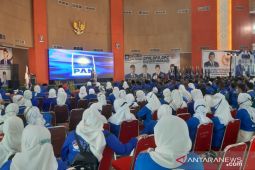 Zulkifli Hasan minta kader di Kalbar pastikan PAN hadir mempersatukan