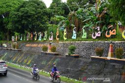 Tanah Bumbu percantik perkontaan bernuansa relegi