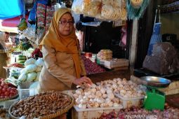 Harga cabai rawit lokal di Tanjung Pandan turun menjadi Rp75 ribu per kilogram