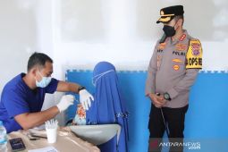 Kapolresta Samarinda tinjau vaksinasi lansia di Buddhist Centre
