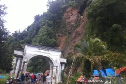 Tanah longsor terjang Goa Kacamata Lebong