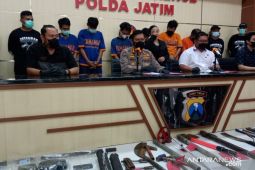 Polisi bekuk komplotan pencurian kabel Telkom, satu pelaku ditembak mati
