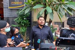 Tersangka pencemaran nama baik anak Ahok tak ditahan penyidik