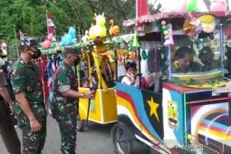 TNI perkenalkan persenjataan kepada seratusan anak yatim