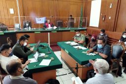 Praperadilan sekolah SPI, ahli sebut barang bukti penyidik bukan bukti sah