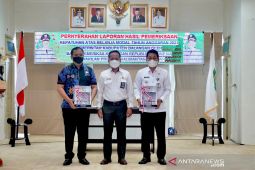 Bupati Abdul Hadi terima LHP dari BPK perwakilan Kalsel