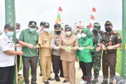 Bupati Bogor ajak para kades gali potensi desa