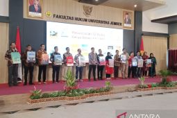 Peluncuran 12 buku karya dosen FH Unej dihadiri Kepala PPATK