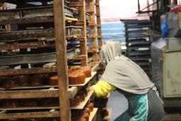 Perajin kue tutun alami kenaikan pesanan