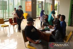 Pemkot Bekasi lanjutkan vaksinasi COVID terpusat di Stadion Patriot