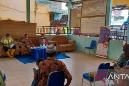 Pelaku UMKM Tempilang antusias mengikuti sosialisasi Program Kemitraan PT Timah