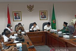 Warga Kariuw mengungsi ke Aboru, segera ditangani