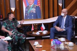 Kasad-Dubes Ceko bahas rencana latihan bersama militer dua negara