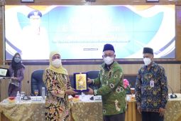 Khofifah sebut  Universitas Jambi bisa jadi pelopor kemajuan daerah