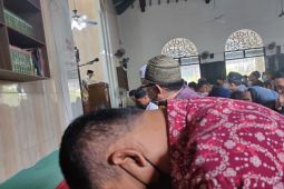 Khatib ingatkan kaum Muslim agar berbuat adil dan iksan