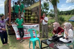 Operasi pasar Disdag HST-Pertamina telah salurkan 3.640 tabung LPG 3 kg
