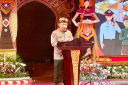 Kapolri kukuhkan  Bantuan Keamanan Adat (Bankamda) dan Forum Sipanduberadat di Bali (video)