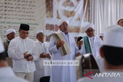 Gubernur bangga ada pesantren pimpinan ulama besar di Desa Beruas