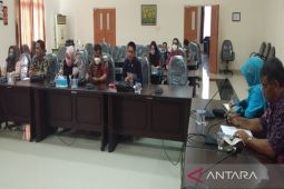 Komisi I koordinasikan Tanah Kambatang Lima dengan Balitbangda Kalsel.