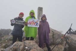 PWI Pusat rayakan HPN 2022 di Puncak Gunung Latimojong