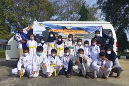 PT Timah Berangkatkan Atlet Karate di Bangka Barat ke Kejuaraan