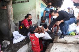 Eri Cahyadi terima banyak keluhan warga saat kerja bakti massal
