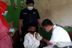 PMI Belitung melaksanakan vaksinasi COVID-19 pada siswa SD