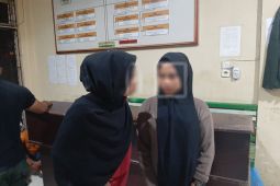 Rumah digerebek warga diduga tempat prostitusi