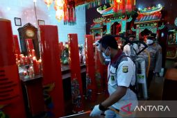 Polres Bekasi batasi pengunjung klenteng saat Imlek