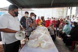 Mulai besok, harga minyak goreng curah di Surabaya Rp11.500/liter