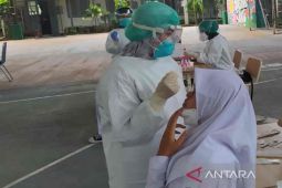 3 kelas SMP 1 Cirebon ditutup setelah 4 siswa positif COVID-19