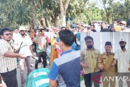Plt Wali Kota Tanjungbalai janji panggil camat dan lurah