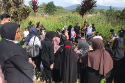 Jenazah korban rusuh Sorong asal Bukittinggi dimakamkan