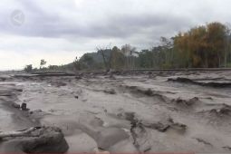 Banjir bercampur lahar Semeru kembali terjang permukiman