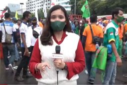 Lalu lintas depan Gedung DPR padat dipenuhi buruh