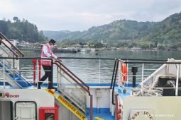 Menhub sebut penyeberangan Danau Toba dilayani kapal berstandar keselamatan