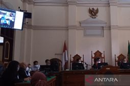 Hakim tunda pembacaan vonis terdakwa korupsi insentif PBB