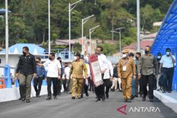 Presiden Jokowi resmikan tujuh pelabuhan dan empat KMP di Kawasan Danau Toba