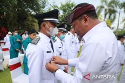 Bupati Gianyar minta perbekel serius urus sampah