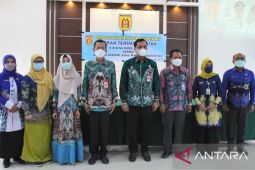 Wali Kota minta jajaran Dinkes tetap semangat tangani COVID-19 dan vaksinasi
