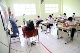 PTM 50 persen di Kota Surabaya diterapkan kembali