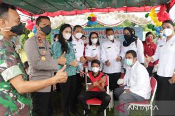 Polisi percepat vaksinasi di Bengkayang dengan program LASER-IN