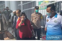Puluhan pengacara demo di Kejati Jambi