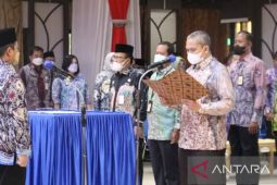 12 pejabat Pemkot Banjarmasin dirotasi termasuk Kadisdik dan Kadinkes