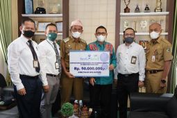 UPZ Bank Kalsel serahkan bantuan untuk warga pra-sejahtera diTanah Laut