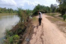 Tanggul DAS Arakundo terancam jebol
