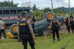 Mobil Sabhara Polres SBB terbalik tiga anggota luka ringan, begini kronologinya