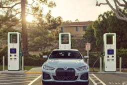 BMW "recall" empat model kendaraan  akibat masalah transmisi