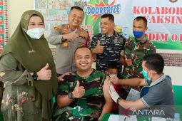 Seratusan prajurit TNI di Pulau Simeulue ikuti vaksinasi penguat