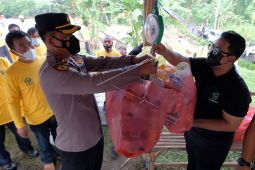 Program bank sampah Warung Men Sampik